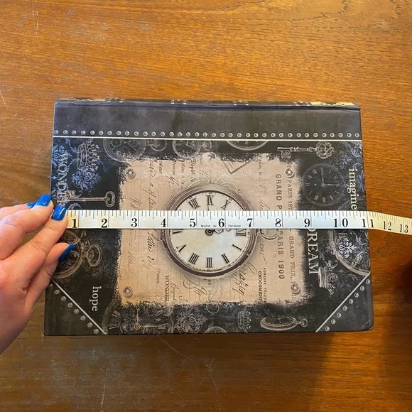 NWT Secret Book Storage - Picture 6 of 9